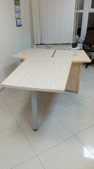 Стол в кабинет с приставкой для переговоров