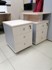 Офисные тумбы с замком